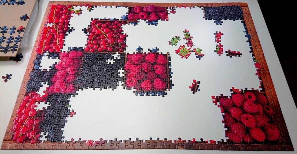 Schmidt Puzzle - Berry Harvest - 1000 pieces
